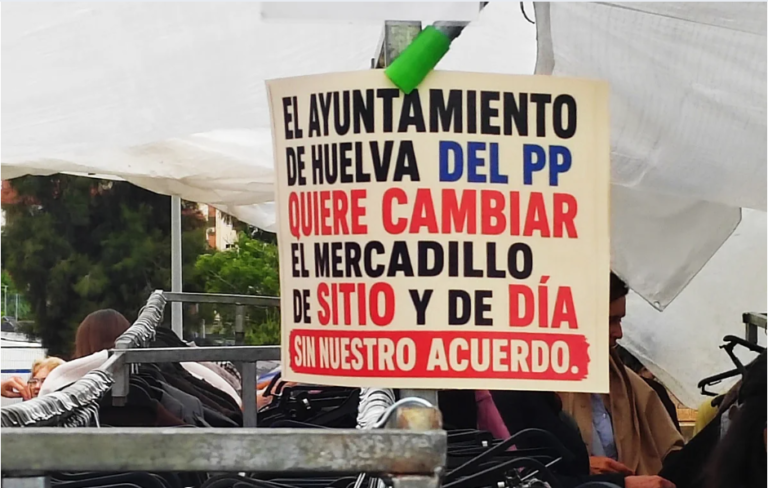 Los vendedores ambulantes de Huelva protestan por el cambio de ubicación del mercadillo