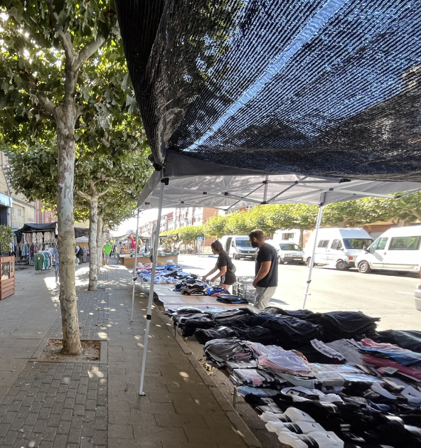 CNAC apoya a ACAEX al pedir sombra para la nueva parcela del mercado franco en Cáceres